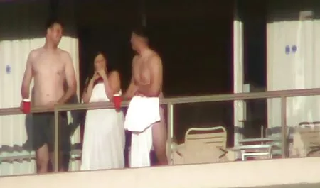 Grande video amatoriali di sesso con animali cazzo bianco in una bella figa nera