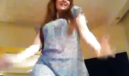 Masha rimase alla riunione dopo aver recitato xnxx amatoriali italiani