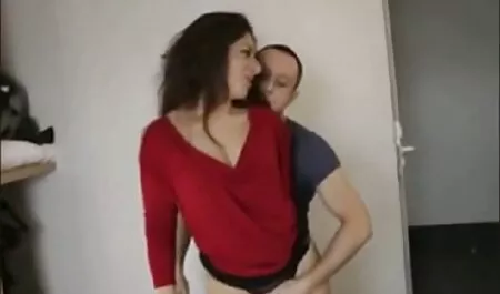 La madre si svegliò e si prese video sex gratis amatoriale cura di suo figlio con la lingua.