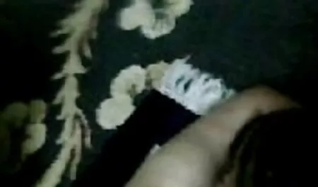 18 anno vecchio ragazza versò lei gola fuori di video amatoriali sexy gratis lei tortures seriously