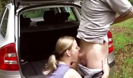 Aprì il culo dell'umile ragazza e video casalinghi sexy le strappò la scoreggia.