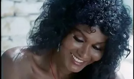 Il ragazzo fu immediatamente soddisfatto video amatoriale sexy delle lesbiche magre e grasse.