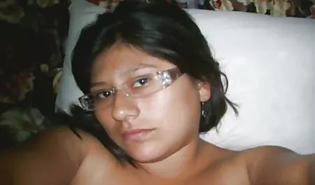 Caldo Latina video amatoriale sexi su un macchina prende scopata