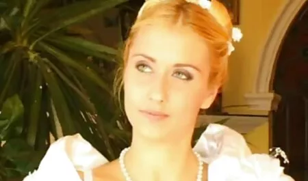 Alina video casalinghi sexy è sposata con il suo amante.