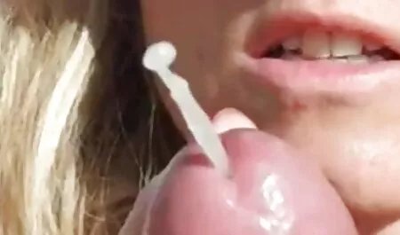 Il falso video sex amatoriali italiani uccide l'attrice e scopa la ragazza